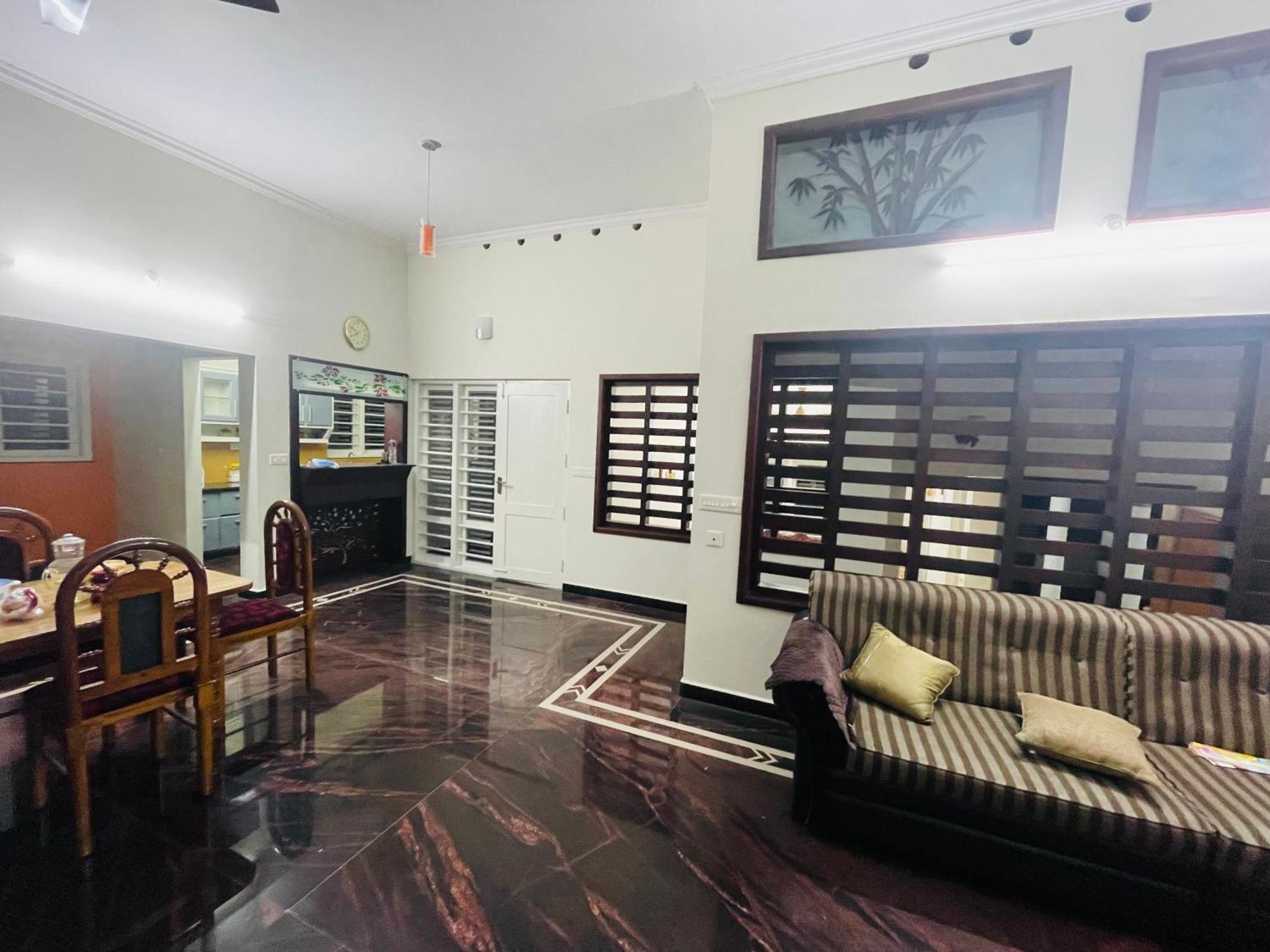 Shibus Holiday home Thodupuzha